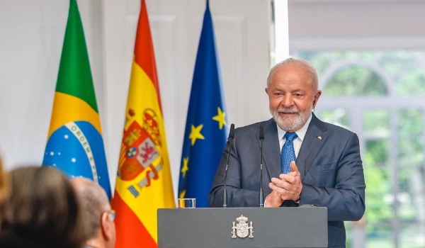 Proposta atual de acordo UE-Mercosul é impossível de aceitar, diz Lula a jornal espanhol