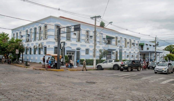 Membro de grupo que furtava veículos para levar à Bolívia morre em confronto