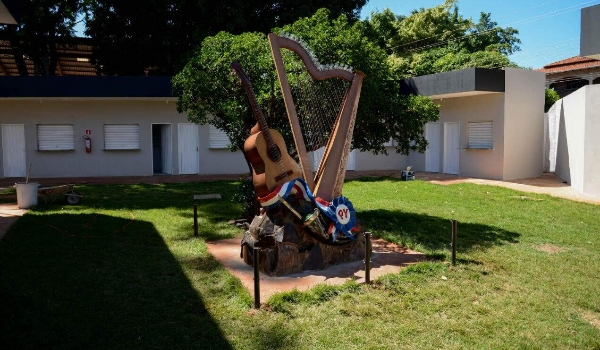 Colônia Paraguaia realiza evento cultural com artistas e palestrantes