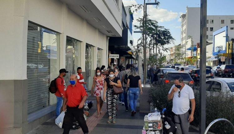 Dos 397 novos casos confirmados de coronavírus em MS, mais da metade é em Campo Grande