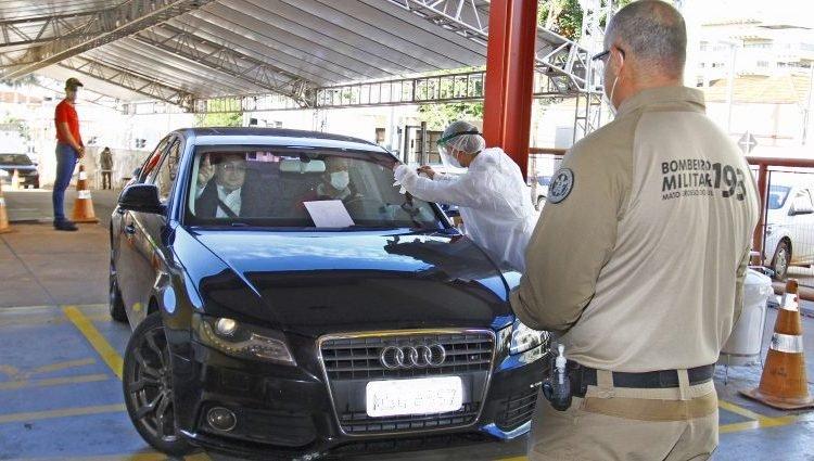 Drive-thru em cidade de MS fará 530 exames para por semana