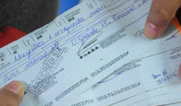 Cheques adotarão novos padrões a partir de outubro