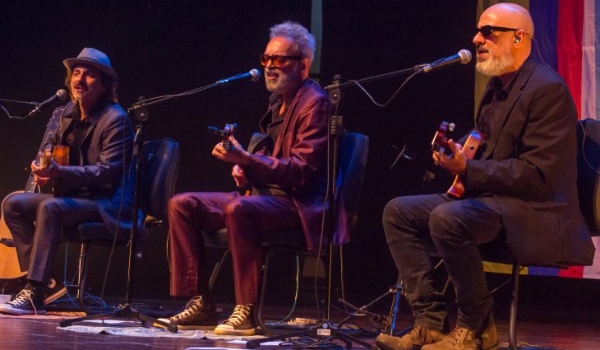 UEMS terá temporada de shows com o trio Hermanos Irmãos em maio