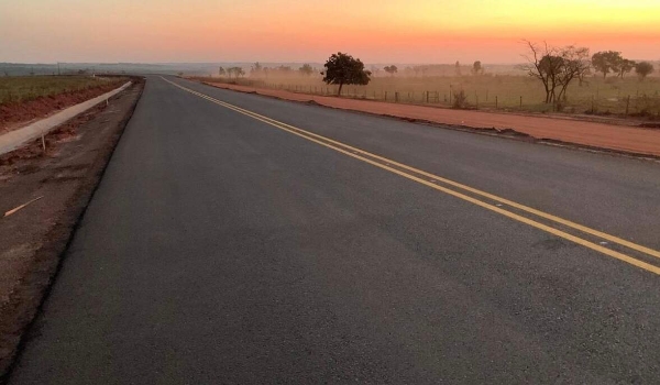 Jovem morre atropelado na MS-386