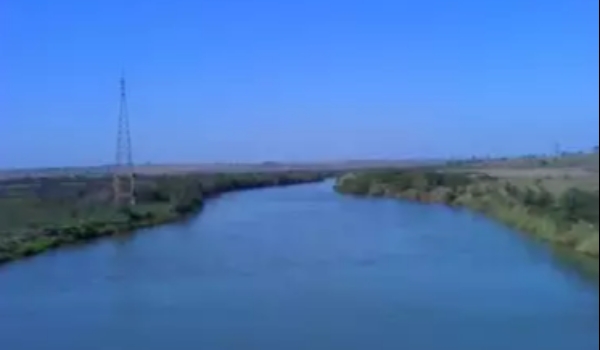 Bombeiros procuram por corpo de suspeito de traficar drogas pelo Rio Iguatemi