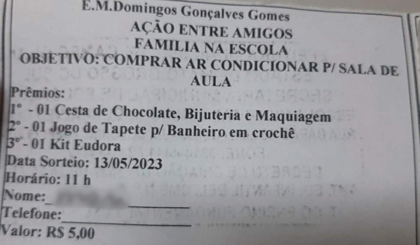 Pais reclamam ter de pagar até por ar-condicionado em escola