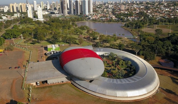 Doação de agasalho garante entrada no Bioparque Pantanal neste sábado