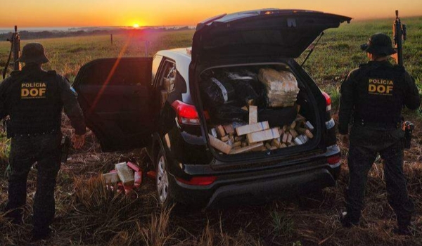 Com carro roubado, jovem é preso transportando droga avaliada em R$ 2,6 milhões