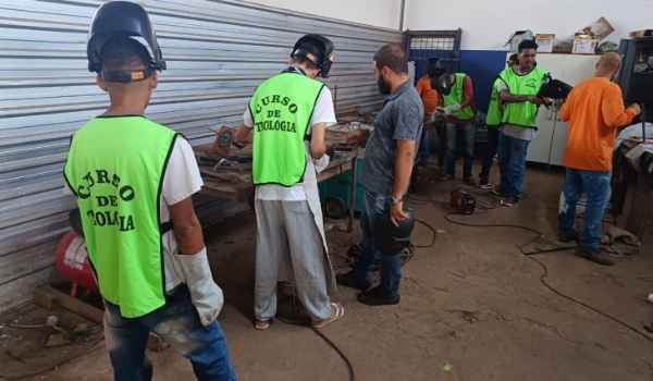 Cursos profissionalizantes capacitam reeducandos de MS para o mercado de trabalho