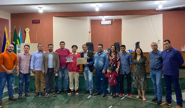  Câmara de Guia Lopes congratula atleta por conquista em campeonato de skate