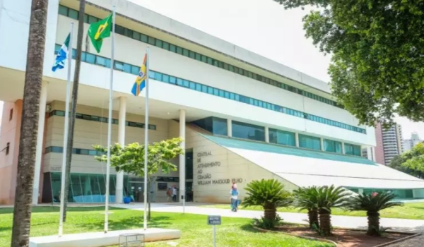 Prefeitura leva um ano para localizar procurador que cobrou IPTU de si mesmo