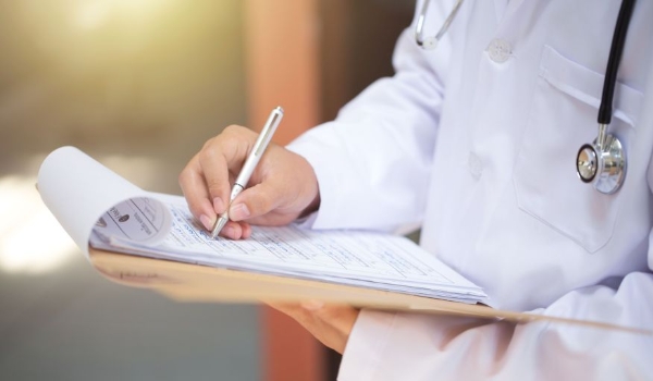 Mais Médicos oferece quase 6 mil vagas; inscrições começam na sexta-feira (26)