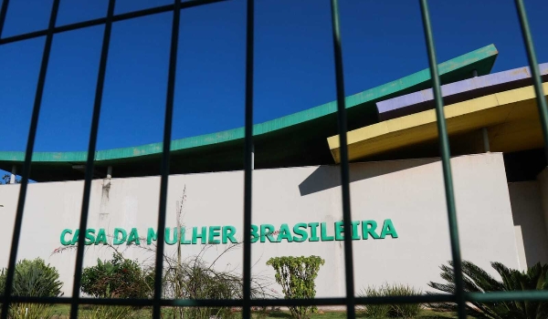 Jovem com deficiência some e ao procurá-la, mãe flagra estupro