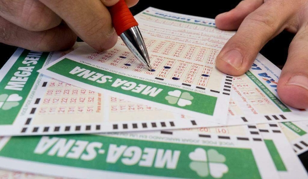 Mega-Sena pode pagar até R$ 45 milhões neste sábado