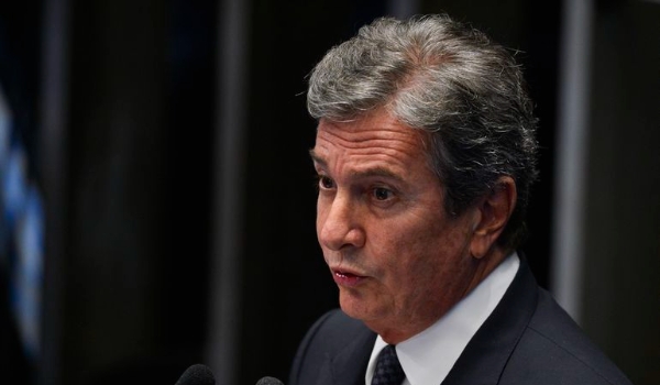 STF condena Collor a oito anos e dez meses de prisão