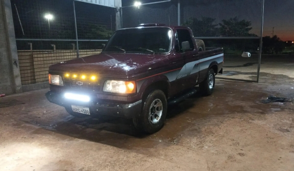 Serralheiro tem caminhonete D20 furtada e oferece recompensa de R$ 5 mil para quem encontrar