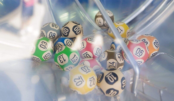 Mega-Sena pode pagar até R$ 65 milhões neste sábado