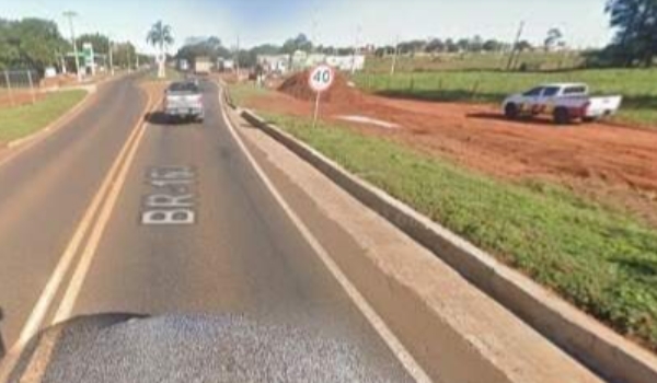 Motociclista morre após colisão com carreta bitrem na BR-163