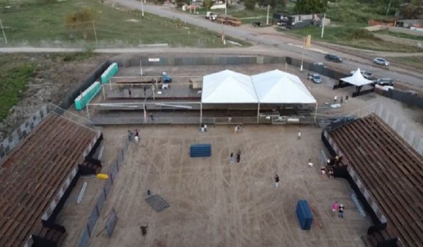 Porto Murtinho recebe maior rodeio de MS nos seus 111 anos de emancipação