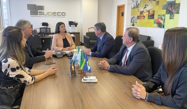 Governador discute com a Sudeco investimentos em cadeias produtivas do Estado