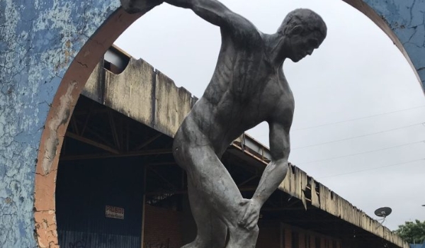 Governo do Estado fará reforma completa do ginásio esportivo de Dourados