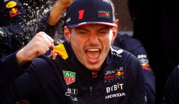 Max Verstappen domina o GP do Canadá e iguala vitórias de Ayrton Senna