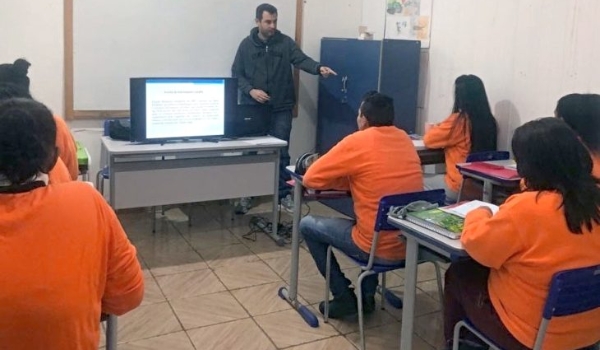 Capacitação como recepcionista é oportunidade de recomeço para reeducandas de Ponta Porã