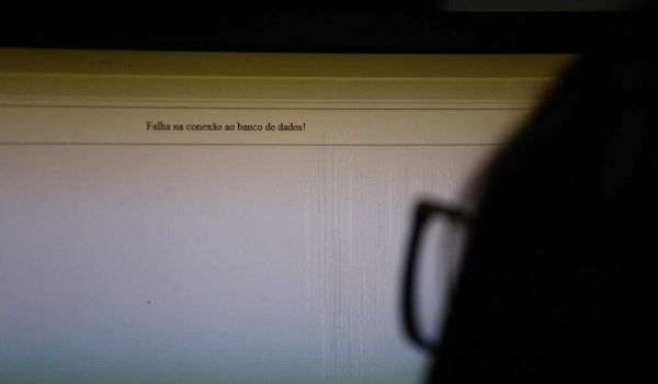 Sistema cai e Polícia Civil improvisa registro de boletins de ocorrências