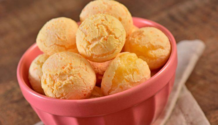 Aprenda essa receita de pão de queijo com apenas 3 ingredientes