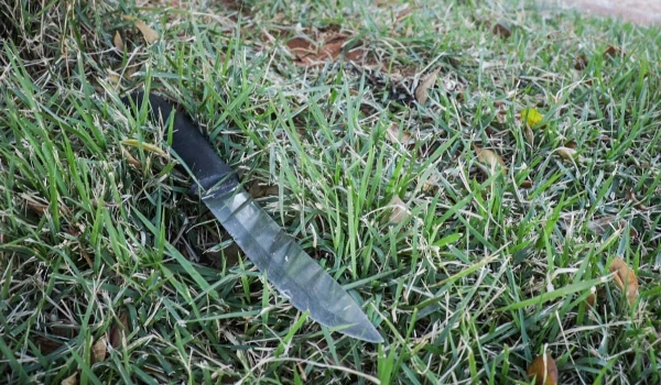 Adolescente é baleado por PM de folga ao tentar invadir residência