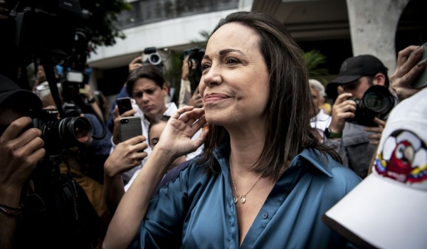 “Que o mundo se prepare para a derrota de Maduro”, diz à CNN líder da oposição venezuelana