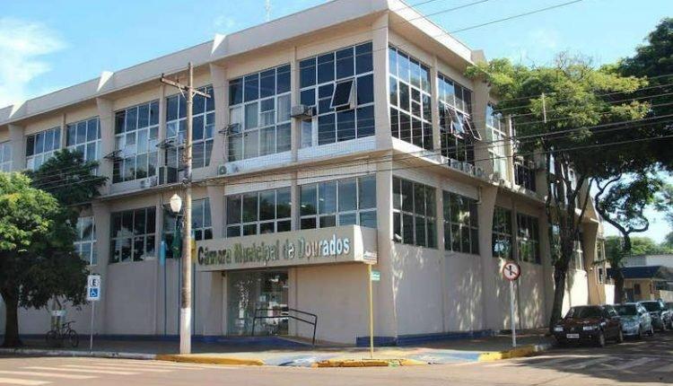 Prefeitura pressiona para suspender repasses da previdência em Dourados