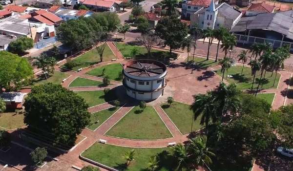 Mãe vê cama com sangue e filha de 5 anos revela que foi estuprada pelo padrasto