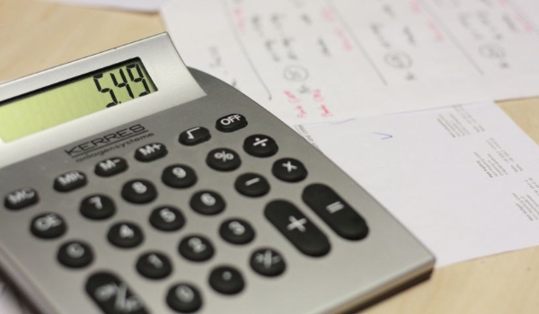 Dívida deixa de existir após 5 anos? Entenda o que acontece com o débito após esse período