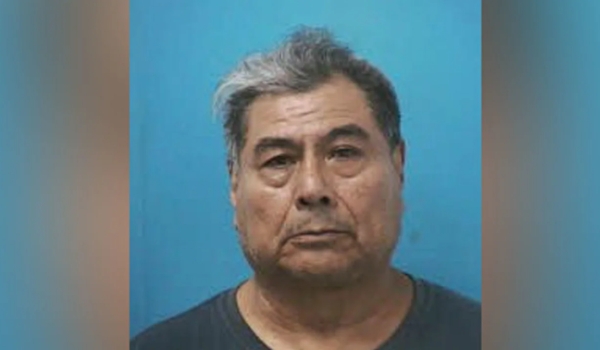 Técnico de futebol esquece celular em restaurante nos EUA e funcionários encontram vídeos de estupro 