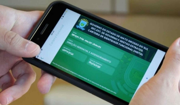 Com salário bloqueado, 2,5 mil servidores precisam rever situação previdenciária; saiba como