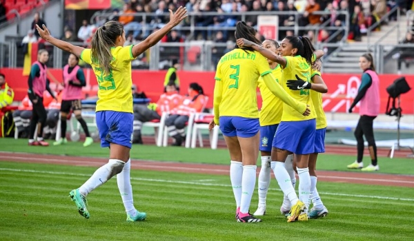 Governo decide decretar ponto facultativo em jogos da Seleção na Copa do Mundo Feminina