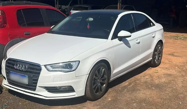 Ex-PM preso por torturar suspeitos de furtar roda de R$ 40 mil é solto