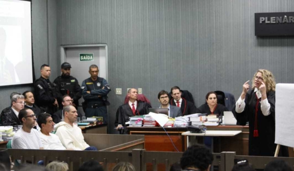 Em atuação inédita, mãe quis encarar réus em júri na luta por filho “até o fim”