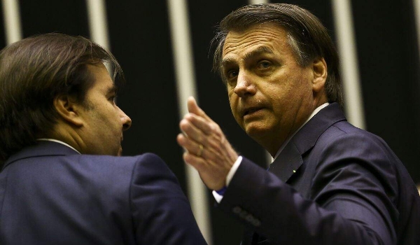 Justiça arquiva ação de Maria do Rosário contra Jair Bolsonaro