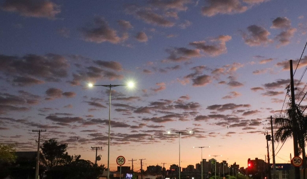 Tempo seco predomina e máxima deve chegar aos 34ºC nesta terça-feira