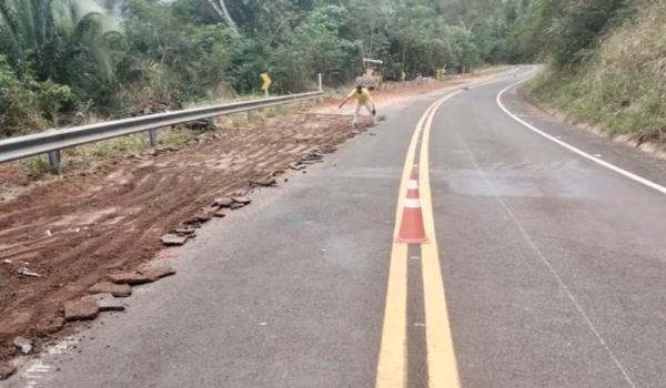Trecho da Estrada Parque Piraputanga segue interditado para obras de manutenção na pista
