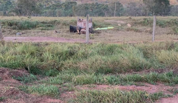 Motorista é lançada para fora de carro durante capotagem e morre na MS-340