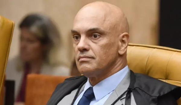 Moraes multa Monark em R$ 300 mil e determina inquérito por desobediência