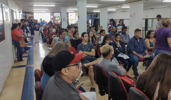 Semana termina com 1,7 mil oportunidades de trabalho em Campo Grande