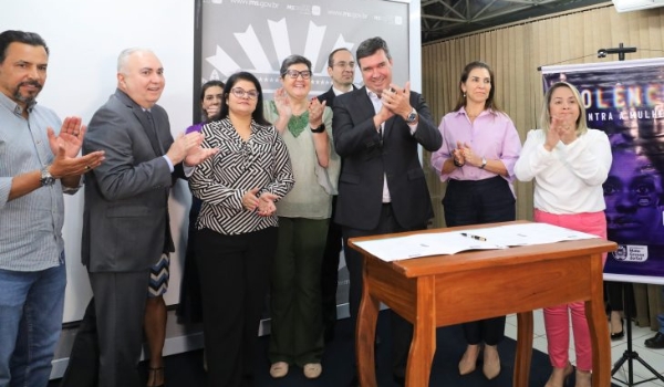 Governo lança campanha e firma parcerias para enfrentamento à violência doméstica e familiar