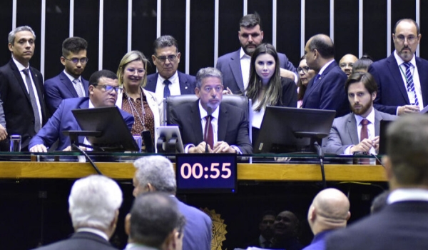 Congresso aprova novo arcabouço fiscal e põe fim ao teto de gastos