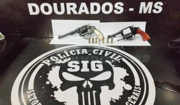 Trio é capturado em flagrante ao tentar comprar arma de fogo