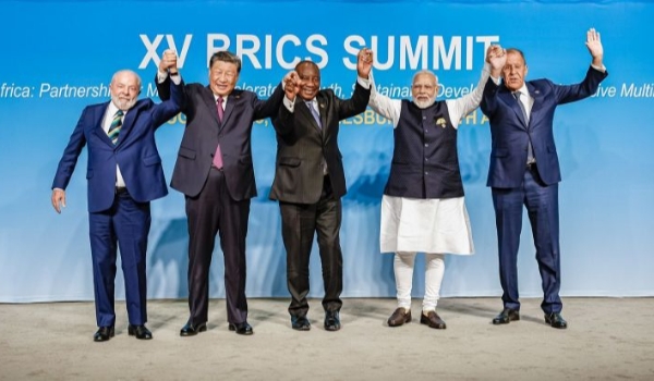 Análise: expansão dos Brics fortalece posição da China dentro e fora do bloco