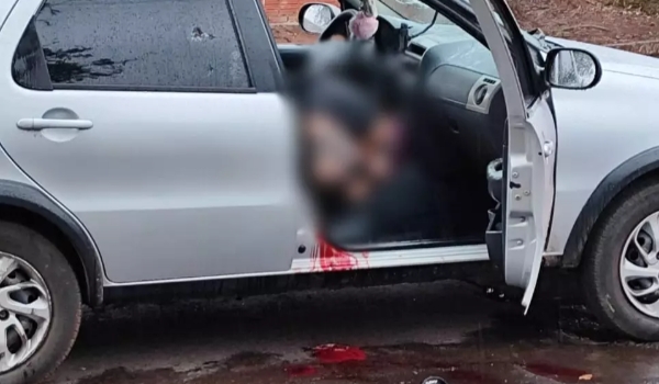 Dois são baleados dentro de carro e homem é executado na Vila Sobrinho